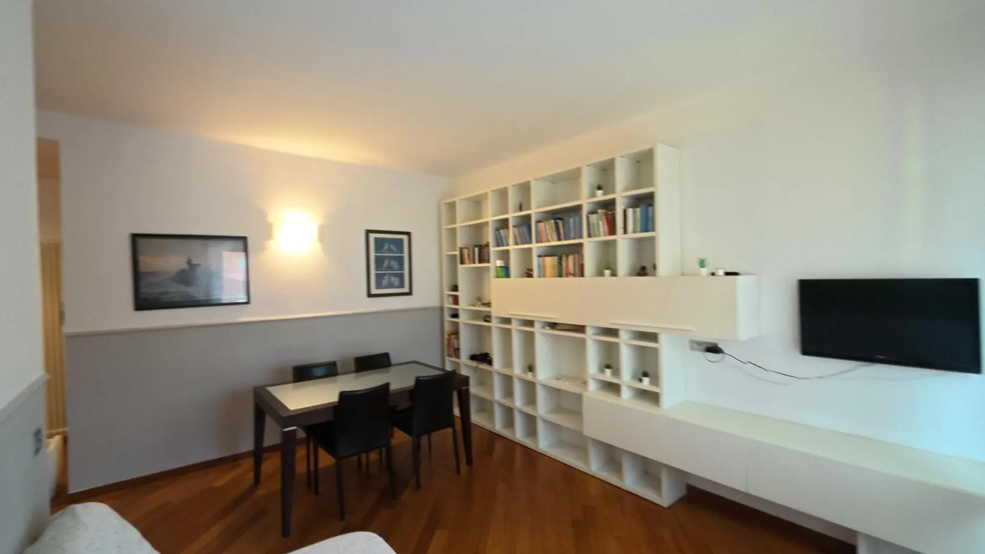 Apartment Almacasa A Modern Homeholiday La Spezia